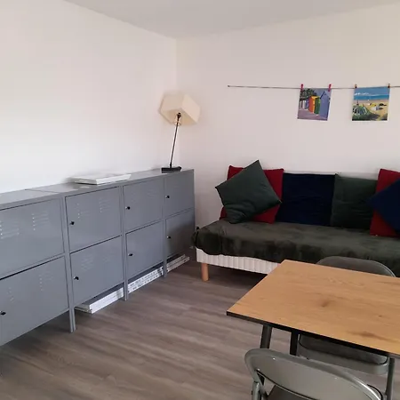 : T2 Calme Avec Balcon, Proche Et Centre, Parking Inclus - Fr-1-319-589 Apartamento *